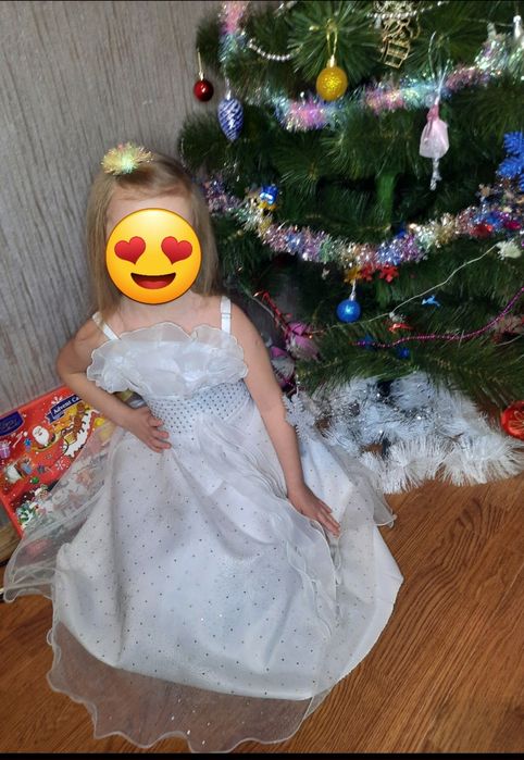 Нарядное платье 116-128 см