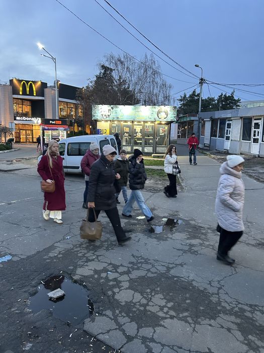 Супер кіоск біля метро від власника