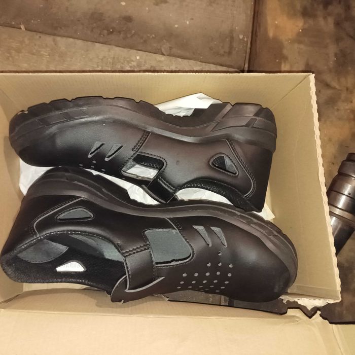 Obuwie ochronne robocze URGENT 45