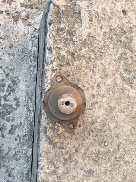 Подушка коробки Chery Amulet