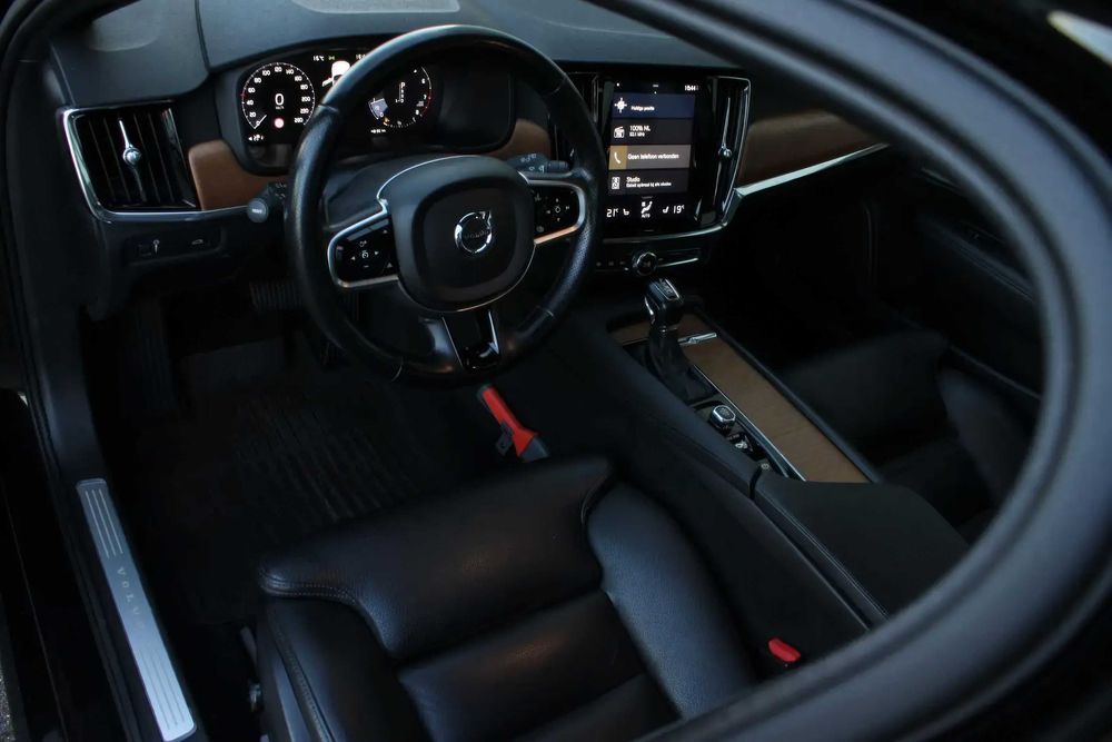 Volvo V90 T5  Inscription      2018