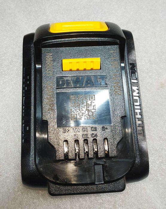 Акумуляторна батарея  DeWALT, 18 В , 4Ah