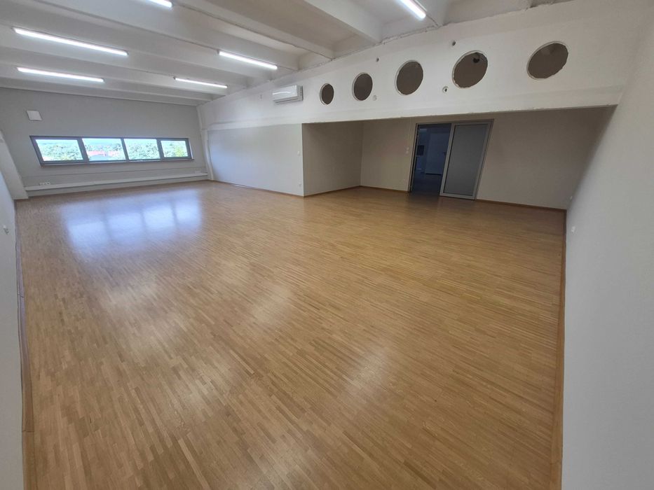 Lokal użytkowy 200 m² – biura, szkoła, usługi, szkolenia, parking TIR w ETMUS