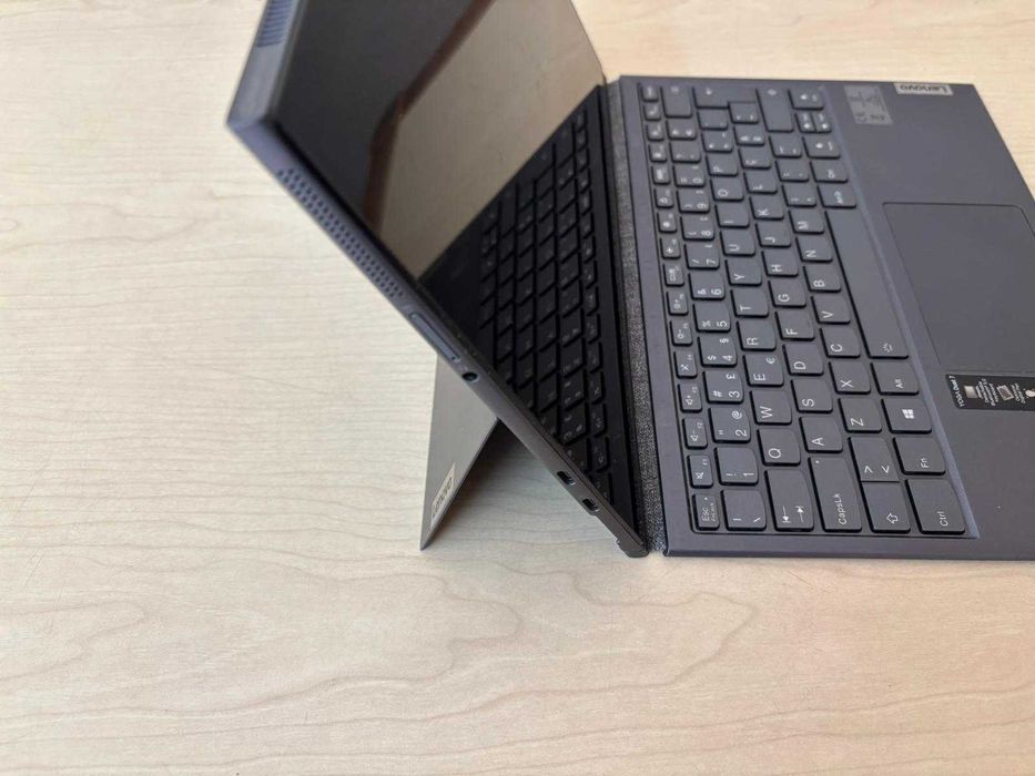 Lenovo Yoga Duet 7 - 13IML-267 I5 8GB RAM 512 GB SSD