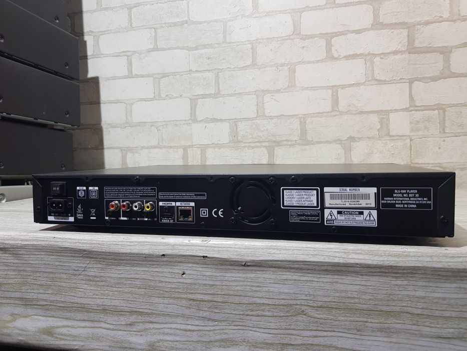 ПроданоCD/DVD програвач Harman/Kardon BDT 30,3D Blu-ray, DVD