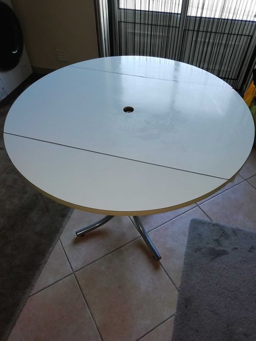 Mesa redonda para cozinha