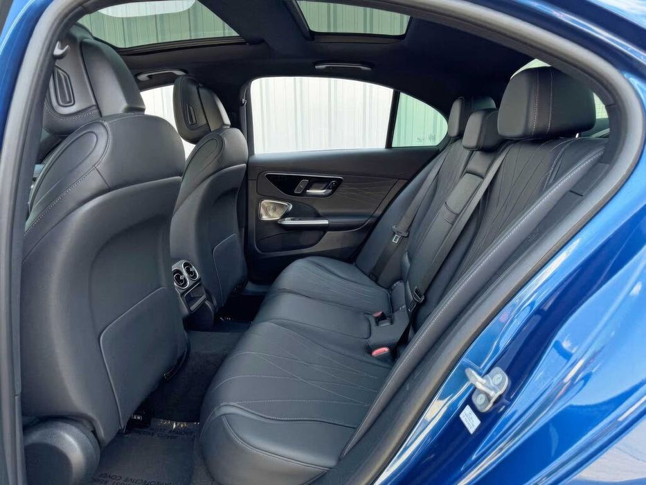 Mercedes-Benz C-Class AMG C 63 S E Performance      2024