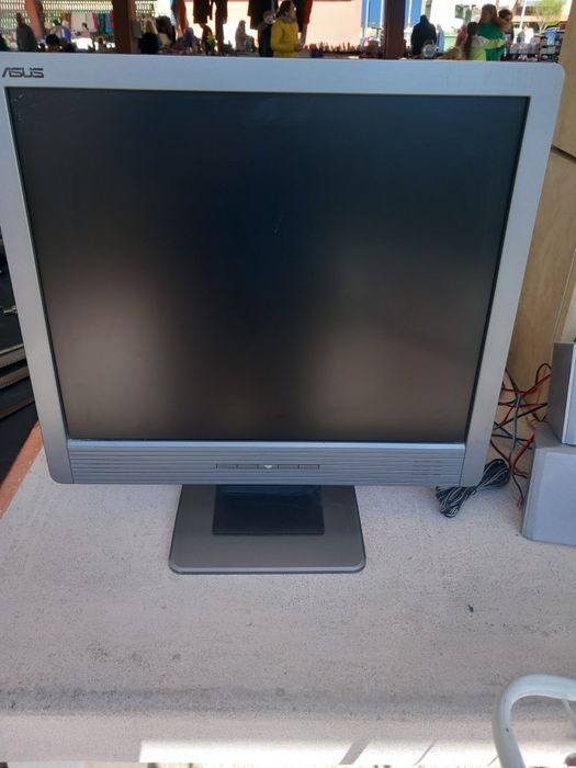 Monitor Asus em bom estado