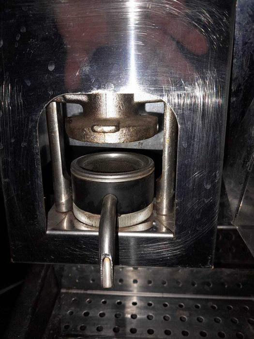 Maquinas de pastilha de café industrias com caldeira de vapor e água.