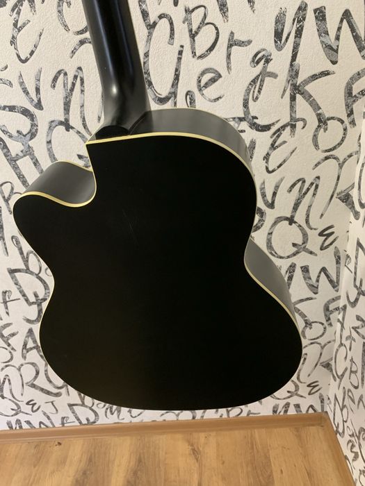 Продам гітару.