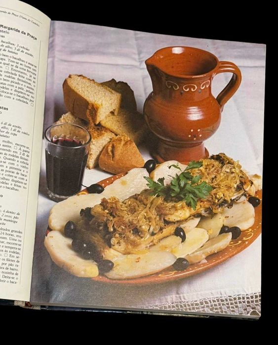 " COZINHA TRADICIONAL PORTUGUESA " de Mª L. Modesto -> Edições Raras , NOVAS