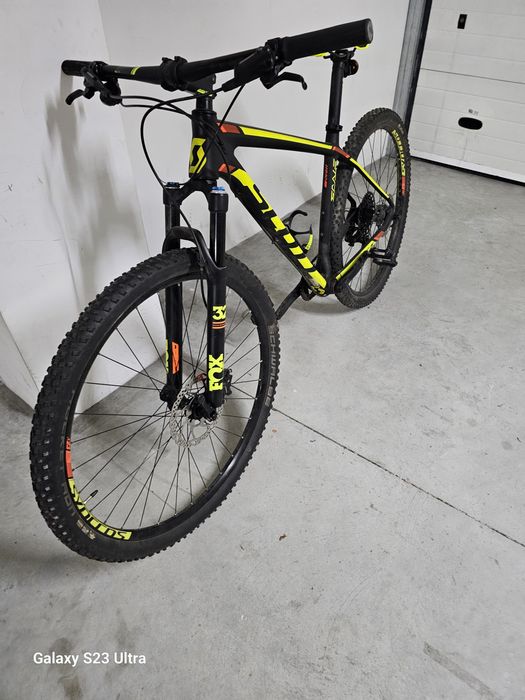 Vendo bicicleta BTT Sscott scale