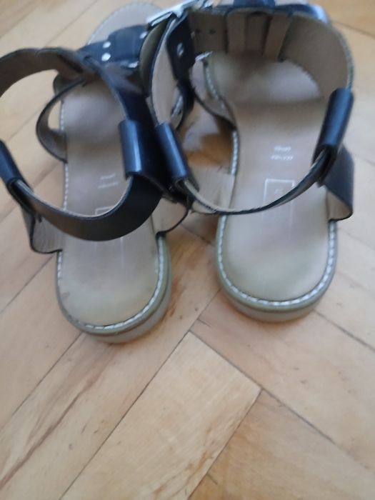 Sandały damskie czarne  38 Leather  Upper