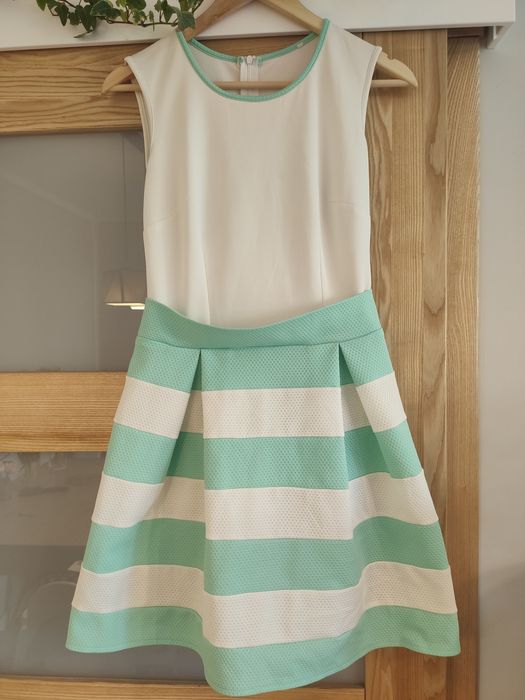 Sukienka na wesele, S-M