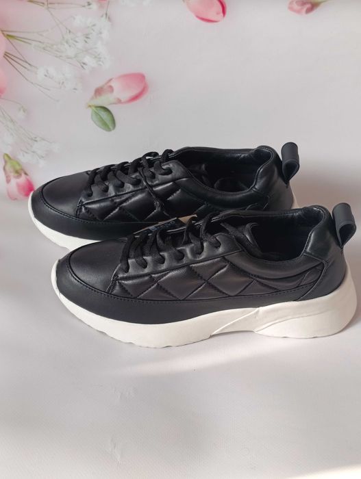 Кросівки Мassimo Dutti р.36