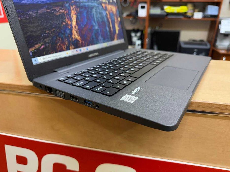 Німецький ноутбук Medion Intel Core i3/8gb/SSD256gb(Оплача Частинами)