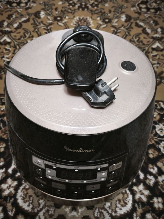 Мультиварка-скороварка MOULINEX Quickchef CE430A32