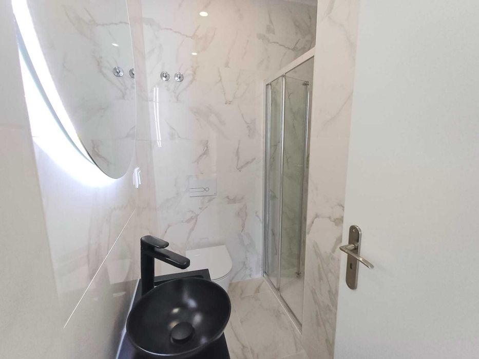 Apartamento T3 Remodelado – Duas Frentes, Suite e Varandas – Benfica
