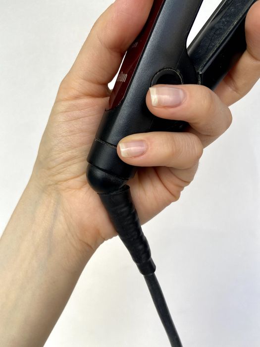 Прасочка для вирівнювання волосся Braun Satin Hair 7 ES3