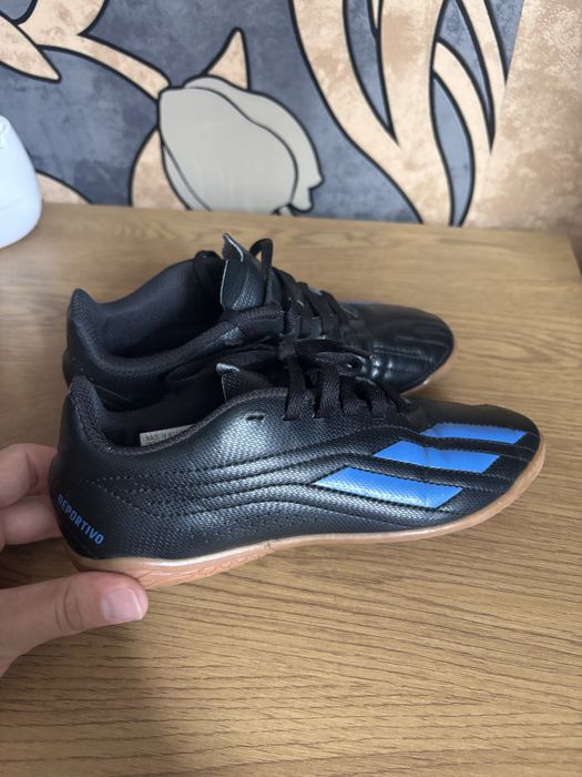 Футзалки adidas