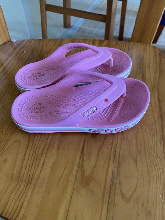 Chinelos Crocs tamanho criança
