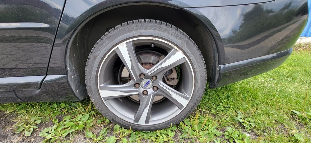 Felgi Volvo S60 V70 Ixion R design plus opony zimowe