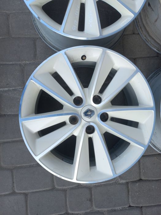 Oryginalne alufelgi 17" 5x114,3 Renault