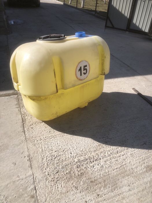 Бочка до оприскувача