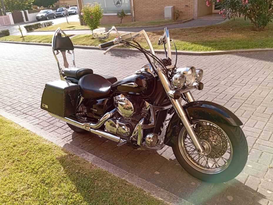 Moto Honda Shadow 750