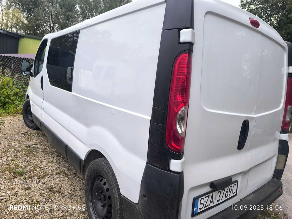Renault Trafic 2l klima salon pl brygadówka 6 osób