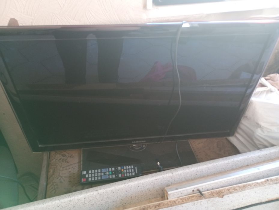 Телевизор самсунг