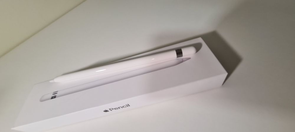 Aplle pencil 1st покоління новий +запасний колпачок