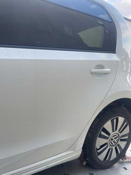 Двери передние задние правые левые Volkswagen UP разборка