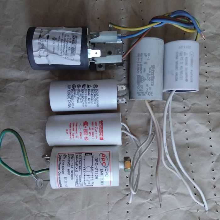 Конденсатор побутової техніки