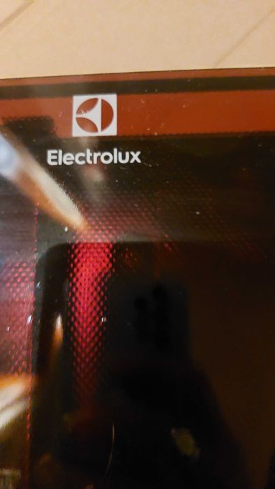Płyta indukcyjna Electrolux EIS62443. Zbita, sprawna, na częsci,
