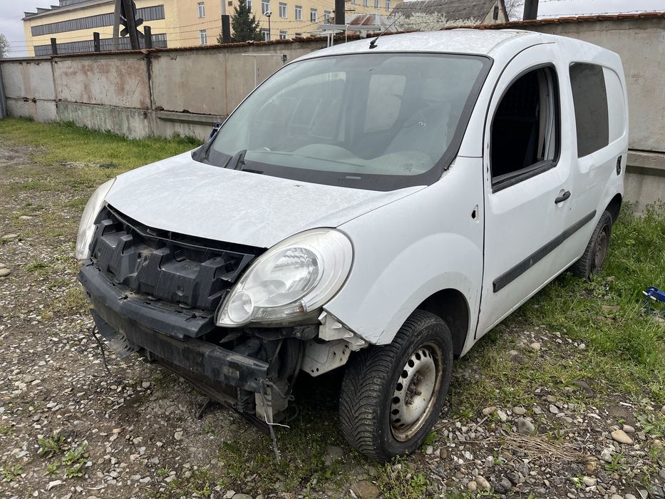Renault Kangoo 2 і 1. 1..4бенз 1.9d шрот розборка запчастини стартер мотор
