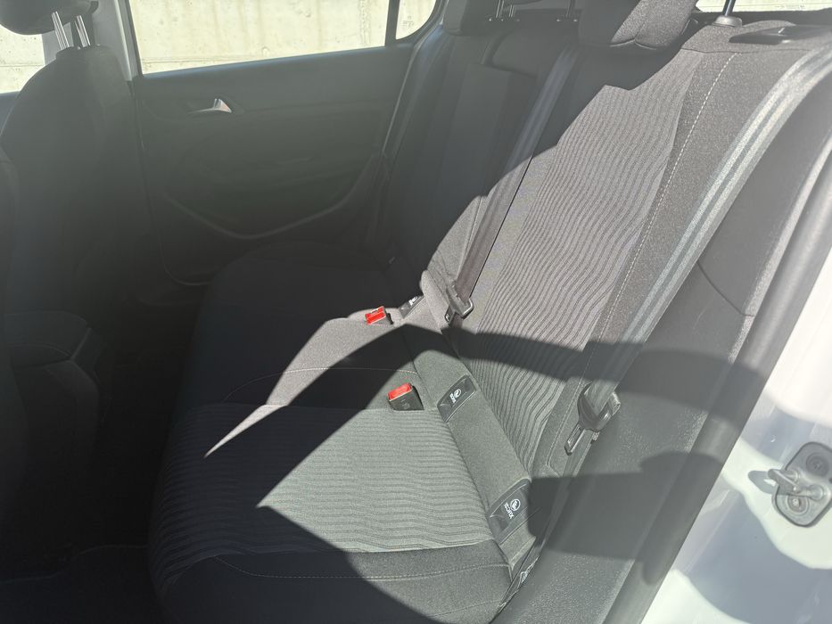 Peugeot 308 1.6hdi aceito retoma