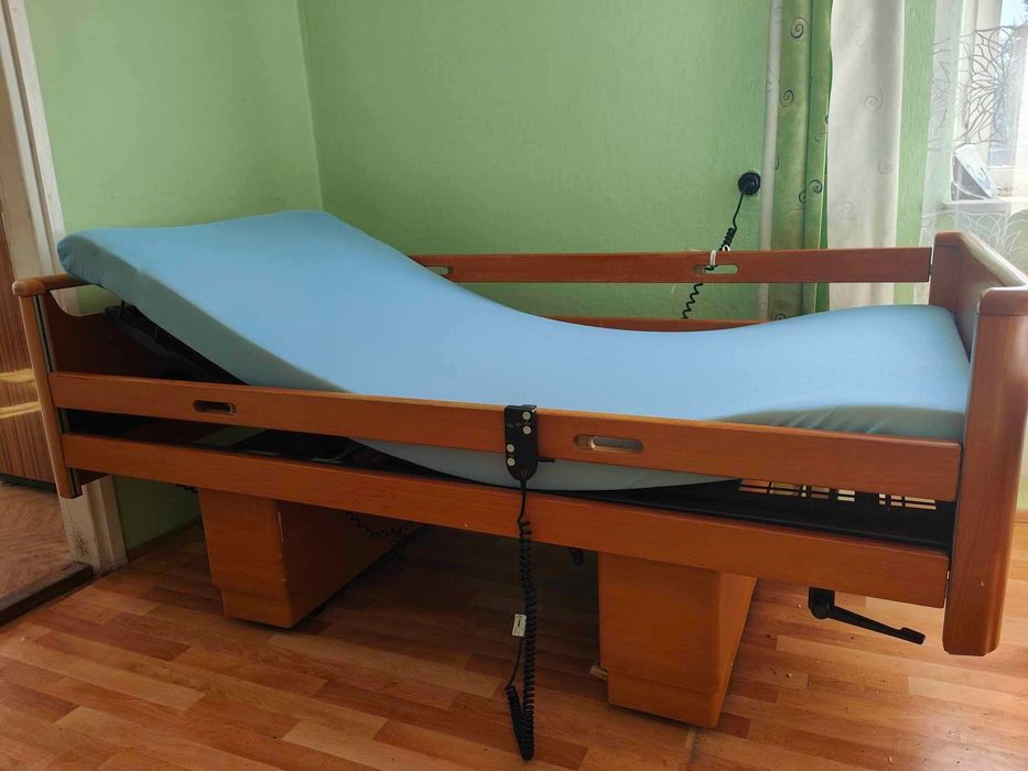 Łóżko rehabilitacyjne regulowane elektrycznie