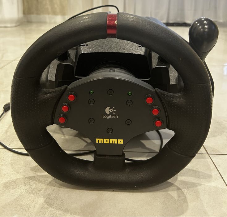 Кермо ігрове з педалями Logitech  momo Racing