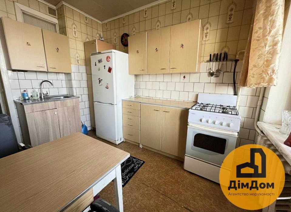 Оренда вулиця Докучаєвська 16