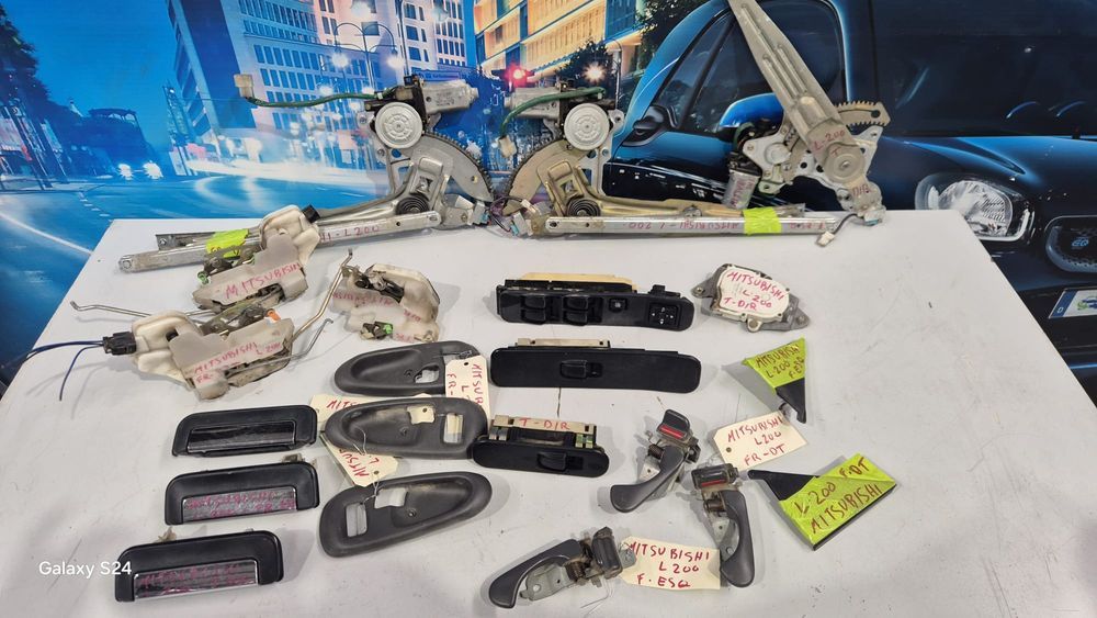 Diverso material Mitsubishi L200 ano 1998