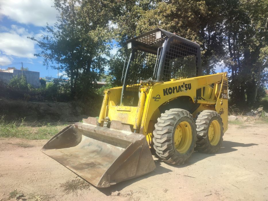 Mini_Pa Carregadora Komatsu SK 714_ Matrículada