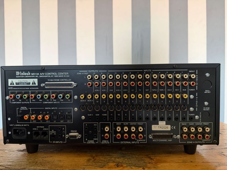 McIntosh MX 134 Przedwzmacniacz