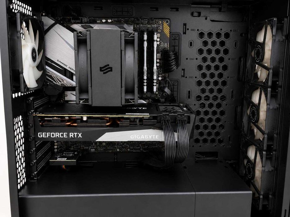 Gaming PC komputer i7-11700K / RTX 3070 / 32GB RAM / 1TB NVMe + 8TB HDD