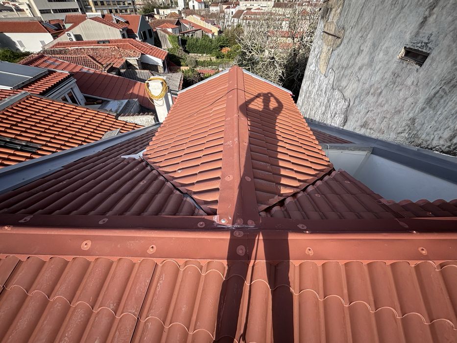 SERVIÇO DE TELHADO + REMODELAÇÃO - Preço Justo e Atendimento Imediato!