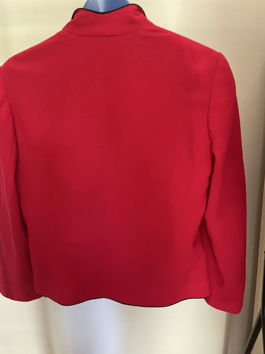Marynarka Pierre Cardin.Rozmiar 40.Śliczny kolor.