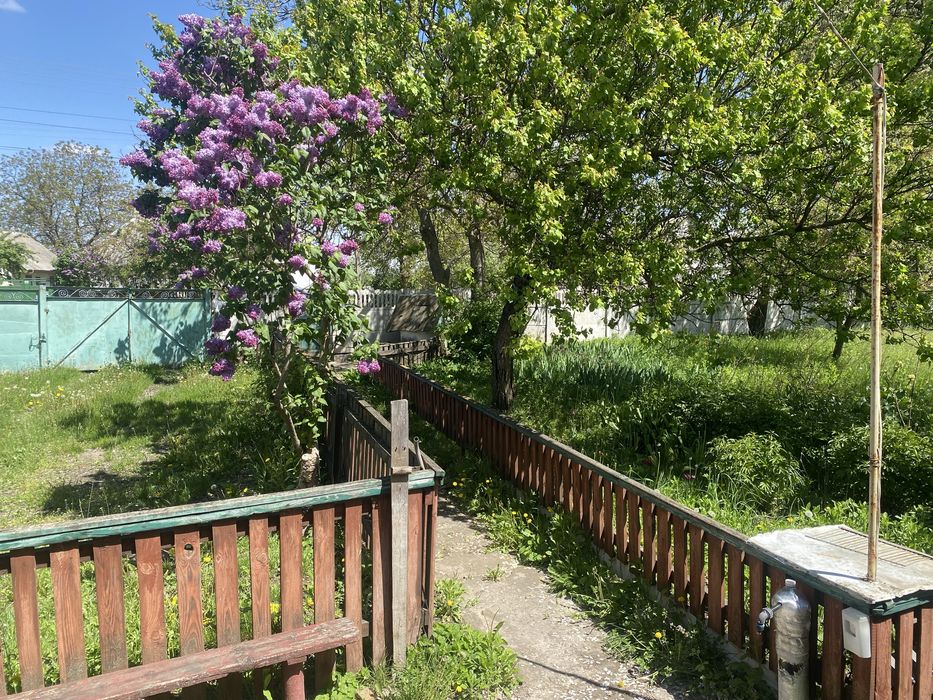 Терміново продається затишний будинок в смт.Брусилів (Нові Озеряни)75 км від м.Києва