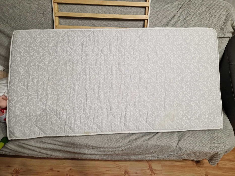 Łóżeczko niemowlęce