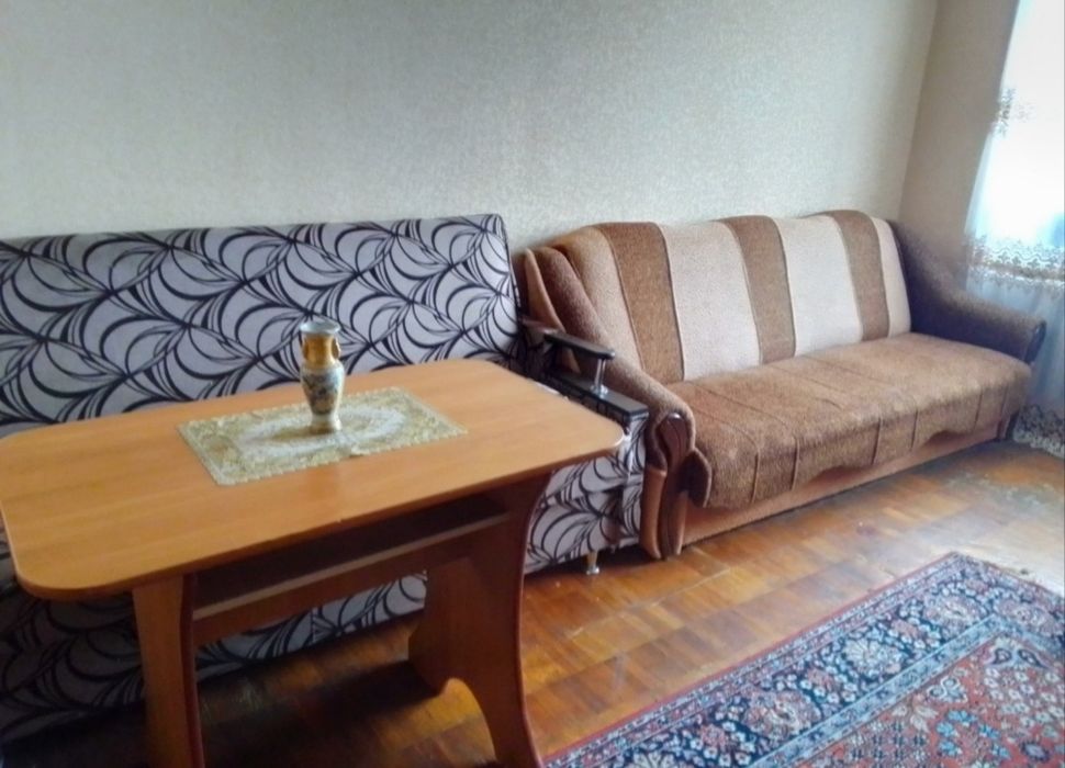 Здам місце в кімнаті для хлопчика на Космонавтів.