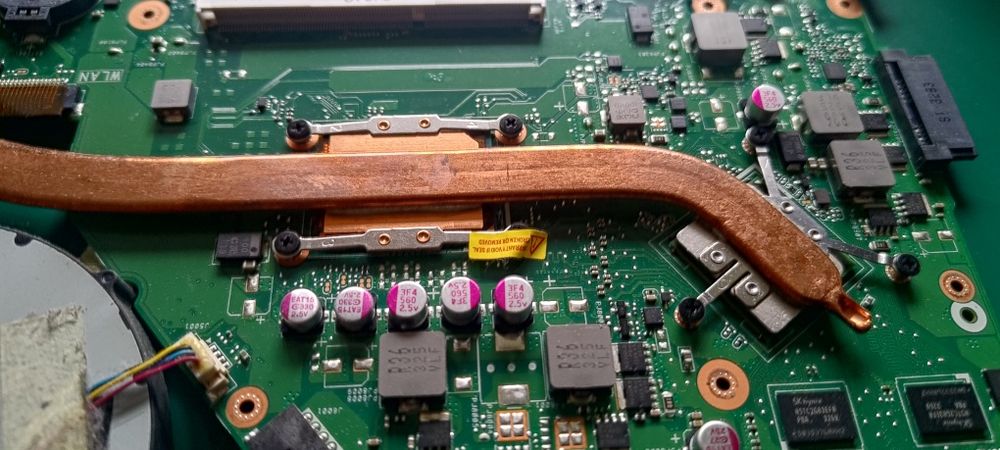 Naprawa komputerów, laptopów